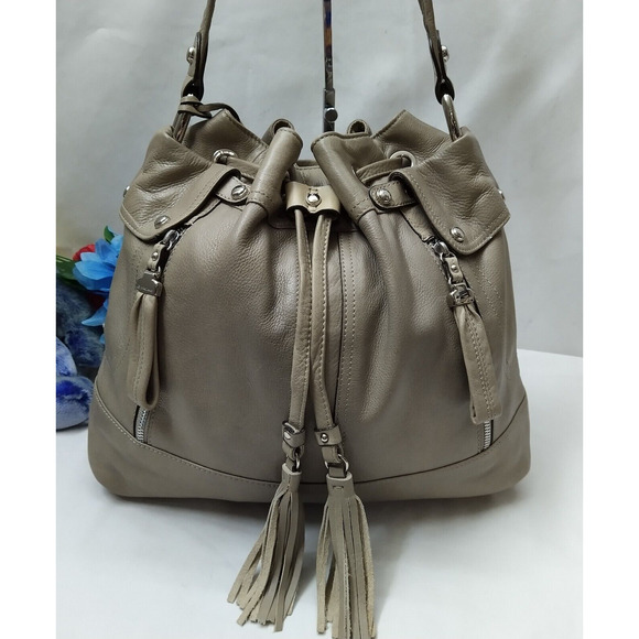 B. Makowsky Gray Leather Drawstring Zipper Pockets Shoulder Bag - Picture 1 of 16